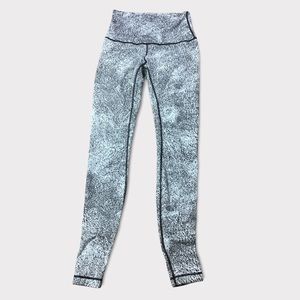Lululemon Wunder Under Pant (Hi-Rise)Luon Spray Jacquard White Black